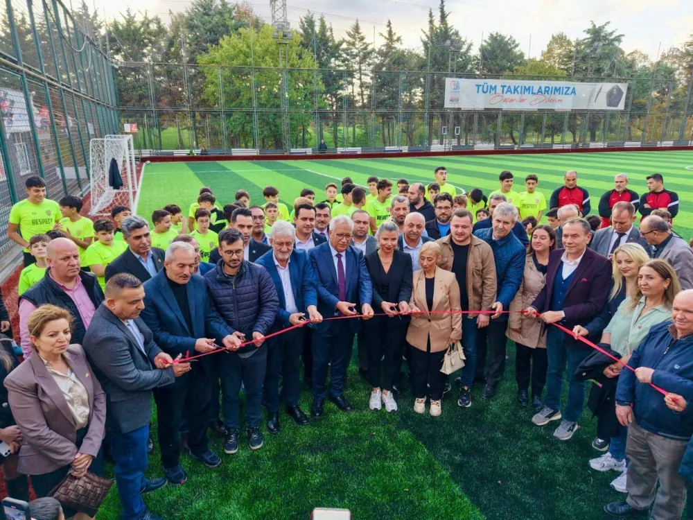 Bayrampaşa Belediyesi Cevatpaşa Spor Tesisini Yeniledi