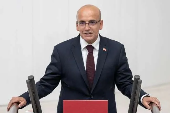 Bakan Şimşek: İç borç çevirme oranı düşürülecek