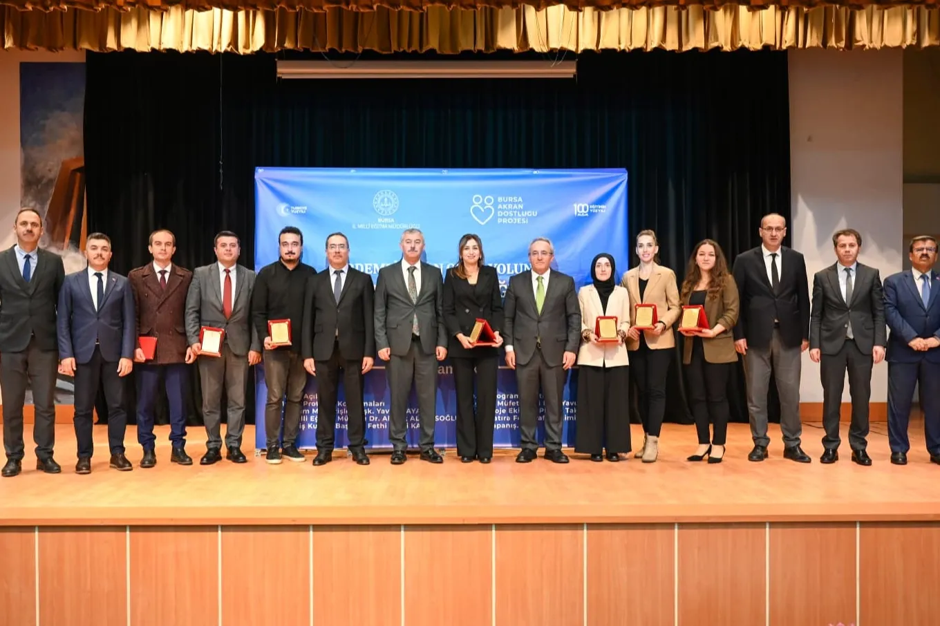 Bursa’da erdemli insanla akran dostluğunda 2. yıl tanıtımı