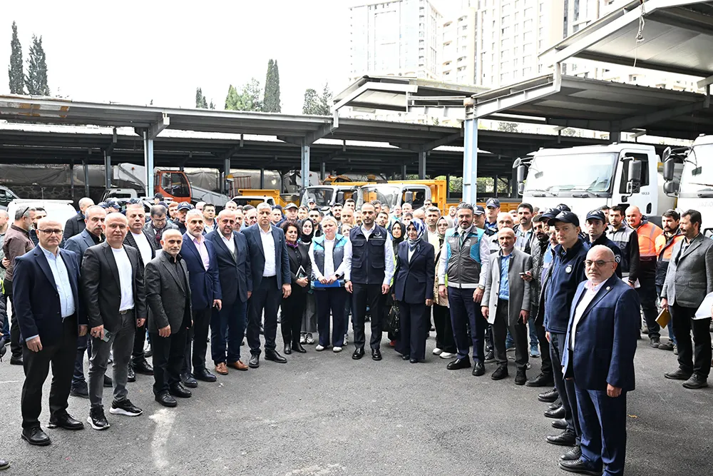 Başkan Vekili İlçeyi Karış,Karış Gezeceğim Dedi