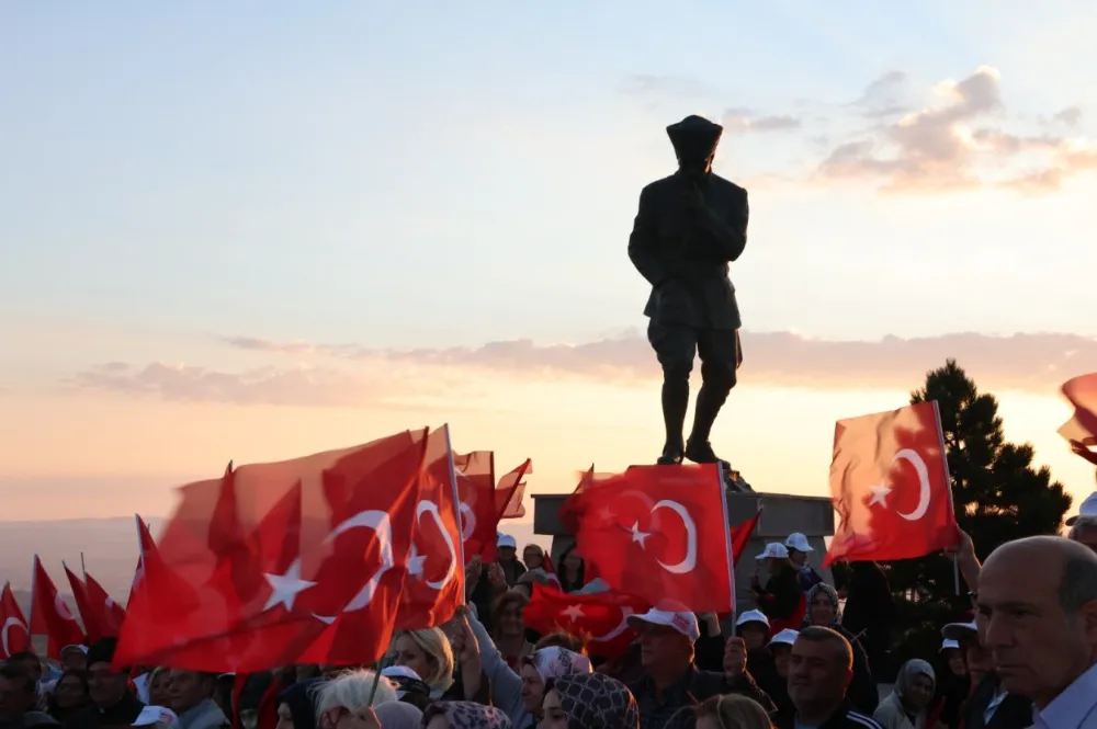 Bayrampaşalılar Kocatepede Büyük Zaferi Kutladı 
