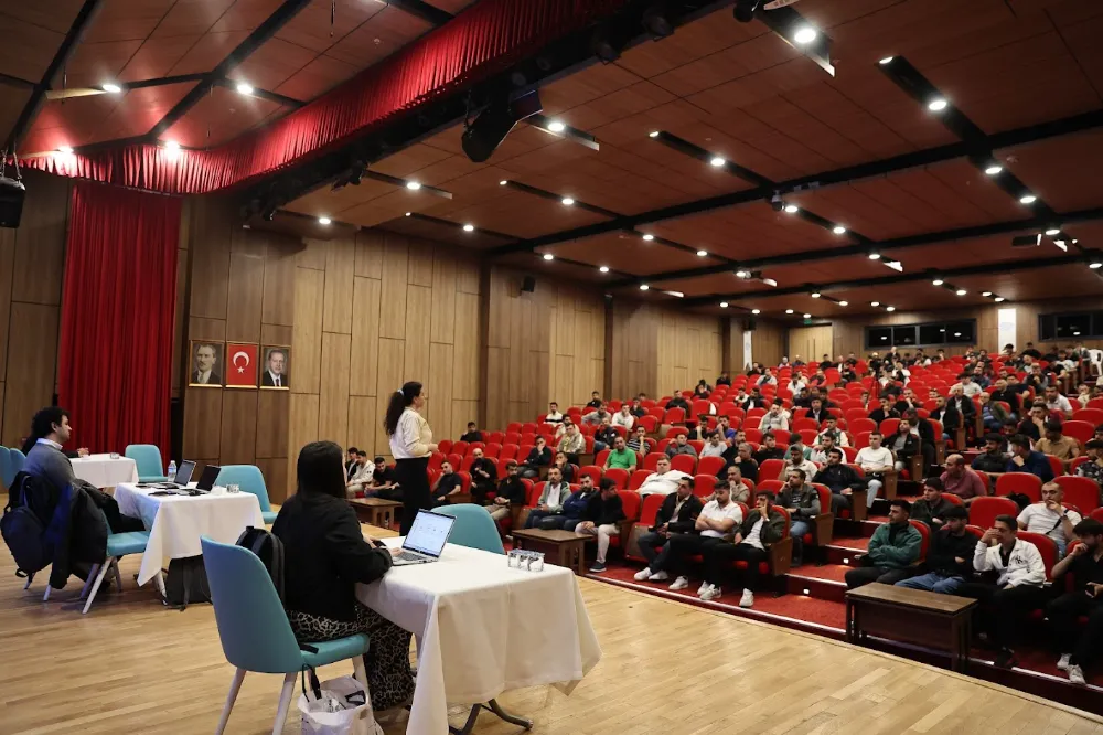 Bağcılar Belediyesinden İstihdama Destek