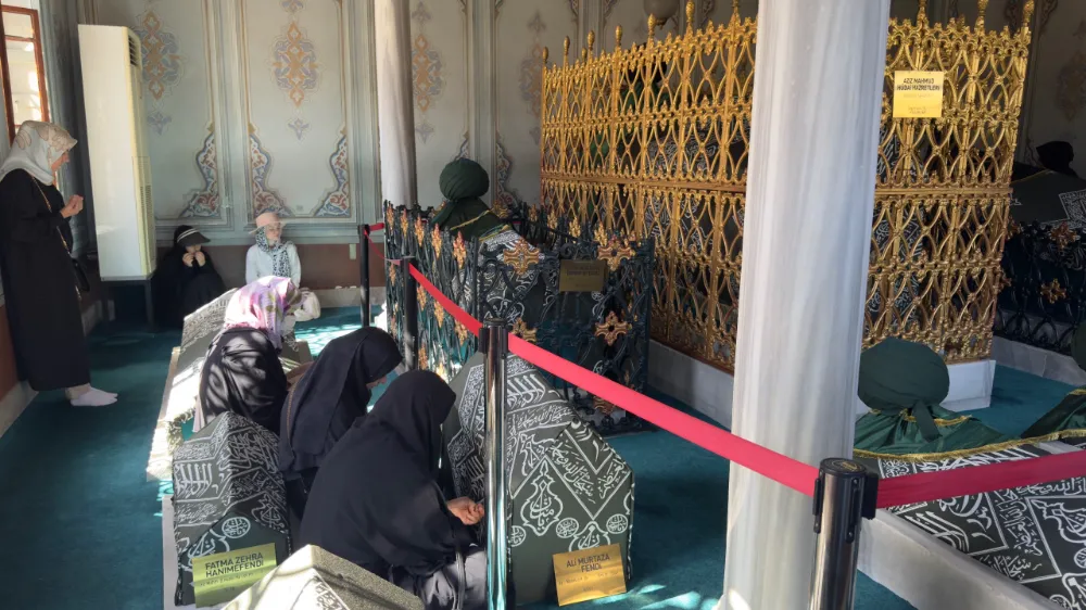 Fatihte Türbe Ziyaretleri Başladı