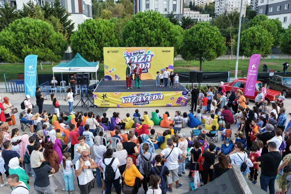 Küçükçekmecede Yaza Veda Festivali Yapıldı