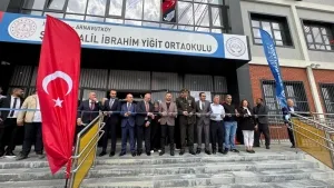 Arnavutköyde Ögrenciler Yeni Okullarına Kavuştular
